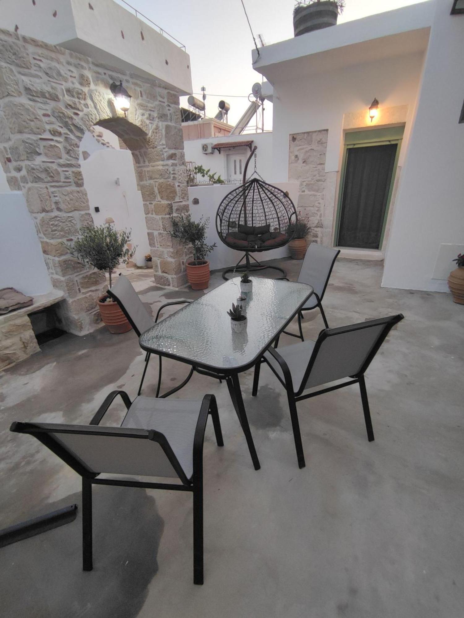 La Maison D Aspasia Kamilari Exterior photo